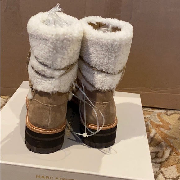 NWOT Marc Fisher Real Shearling Hiking Boo… - Picture 6 of 12